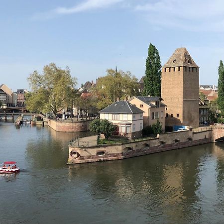 Luminous Apartment In Kehl Near Strasbourg, Conveniently Located Next To A Tram Stop With Direct Access To Strasbourg City Centre ภายนอก รูปภาพ