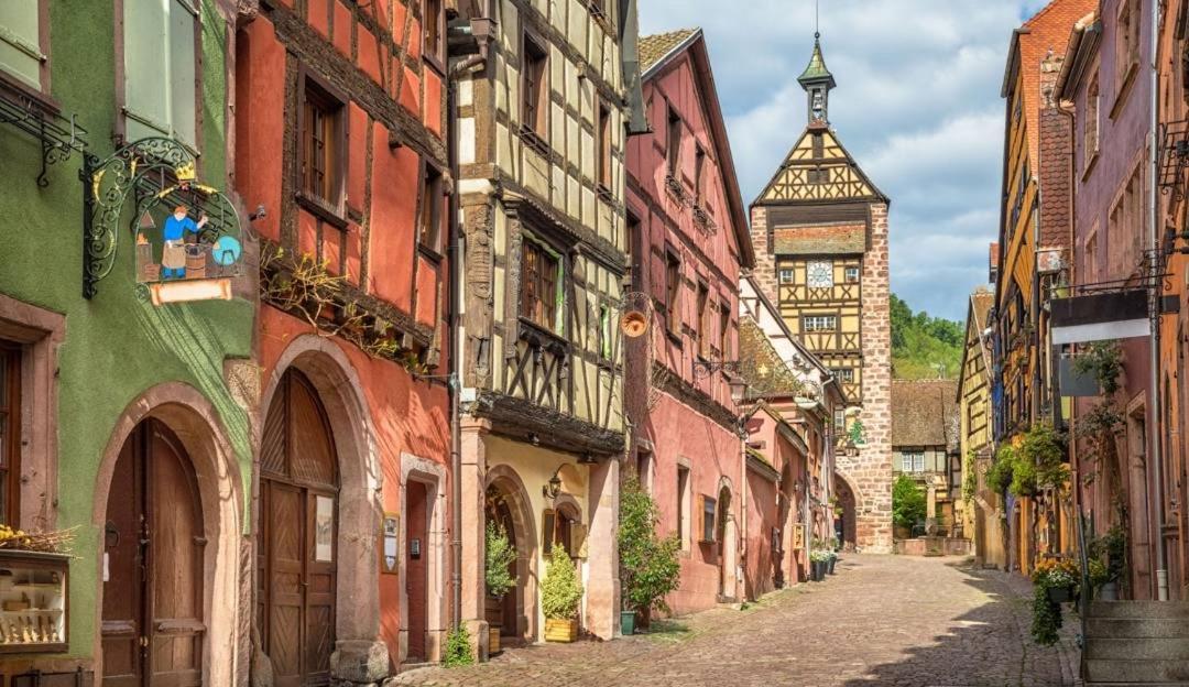 Luminous Apartment In Kehl Near Strasbourg, Conveniently Located Next To A Tram Stop With Direct Access To Strasbourg City Centre ภายนอก รูปภาพ