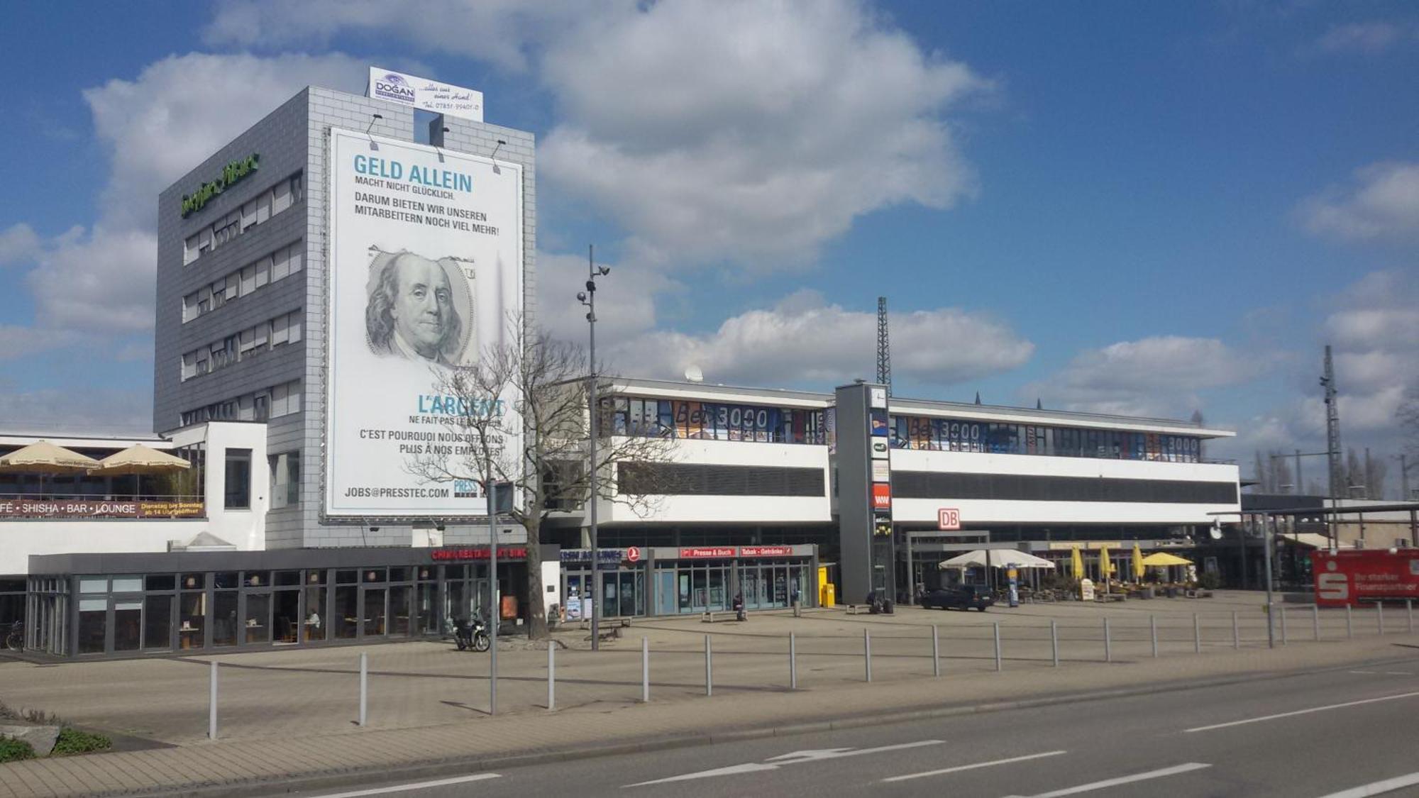 Luminous Apartment In Kehl Near Strasbourg, Conveniently Located Next To A Tram Stop With Direct Access To Strasbourg City Centre ภายนอก รูปภาพ